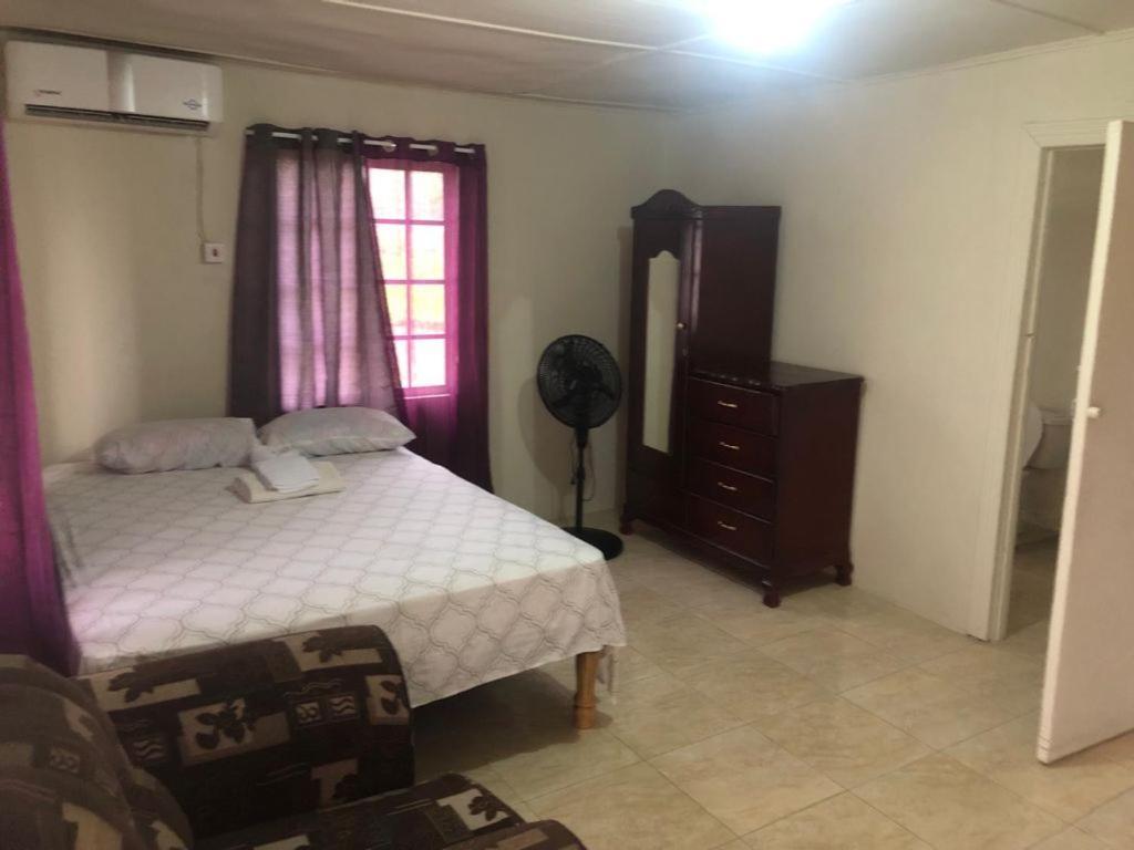 Apartments@West Village 4- Studio Montego Bay Esterno foto